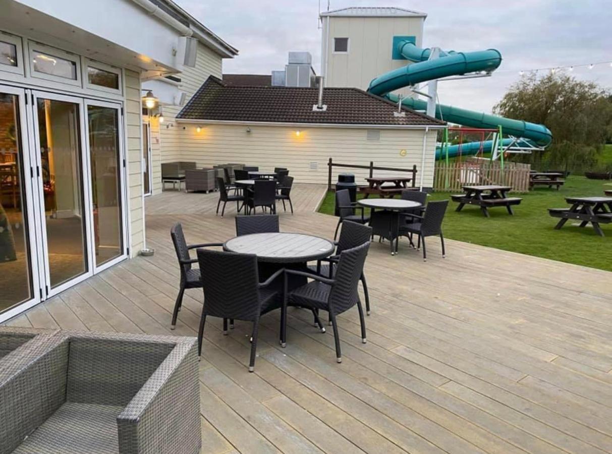 Private Rented Caravan Situated At Southview Holiday Park Winthorpe (Lincolnshire) Exterior foto